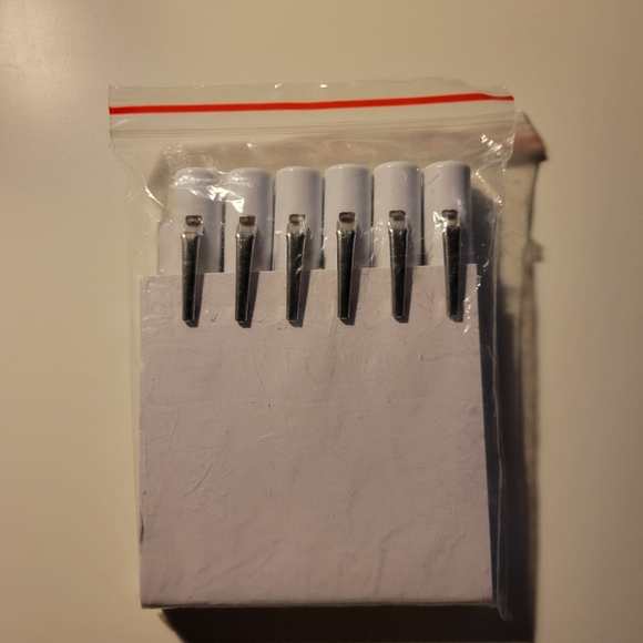 6 Pack Disposable Pen Light with Pupil Gauge, Medical Diagnostic Pens - Picture 4 of 4